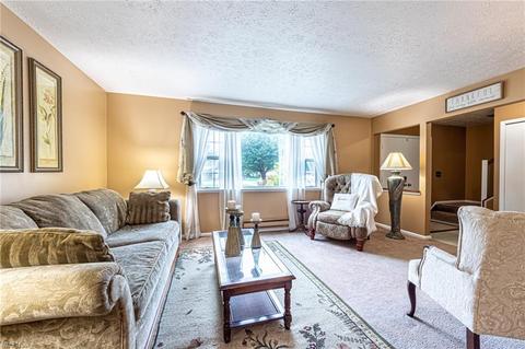 3701 Leavitt Rd, Lorain, OH 44053 photo 4