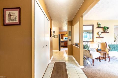 3701 Leavitt Rd, Lorain, OH 44053 photo 12