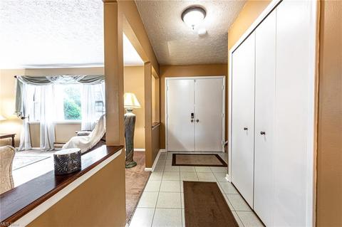 3701 Leavitt Rd, Lorain, OH 44053 photo 13