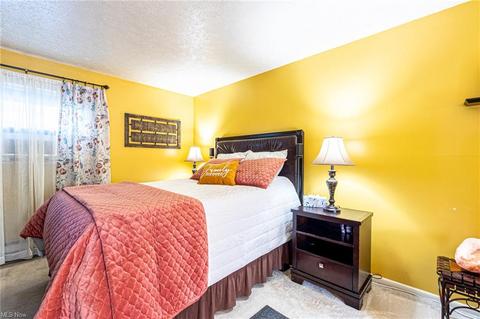 3701 Leavitt Rd, Lorain, OH 44053 photo 18