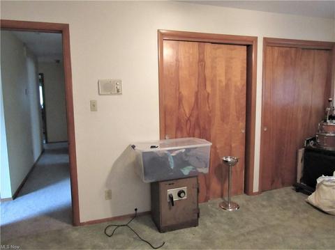 2525 Wright Rd, Akron, OH 44320 photo 14