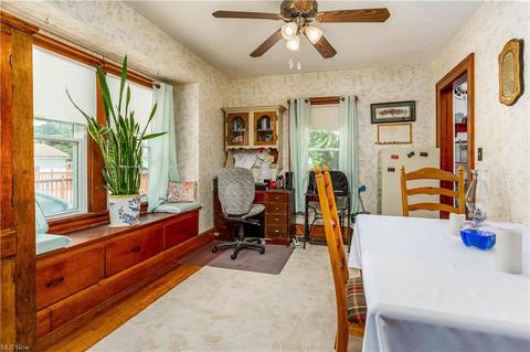 323 High St, Elyria, OH 44035 photo 9