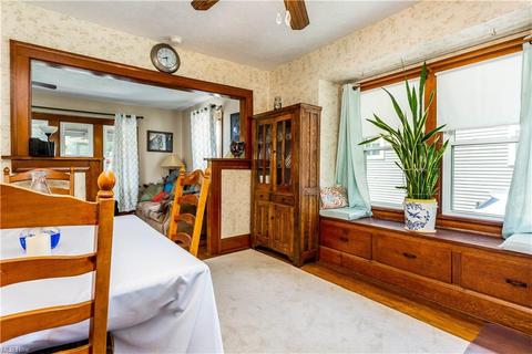 323 High St, Elyria, OH 44035 photo 8