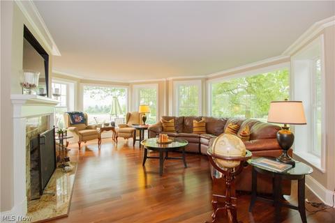 8853 Mentor Rd, Chardon, OH 44024 photo 9
