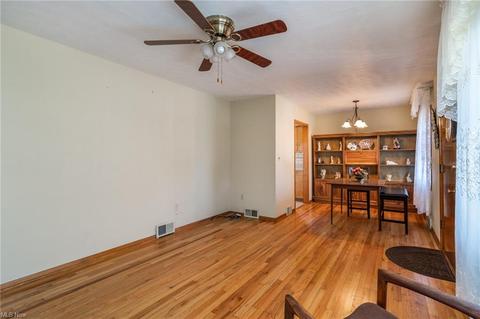 1735 E 36th St, Lorain, OH 44055 photo 7