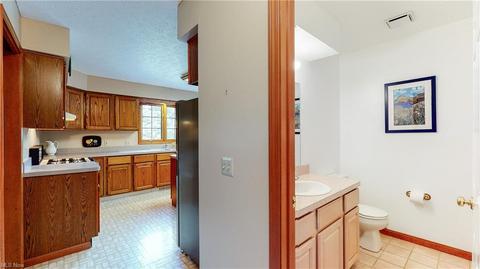 33365 Seneca Dr, Solon, OH 44139 photo 17
