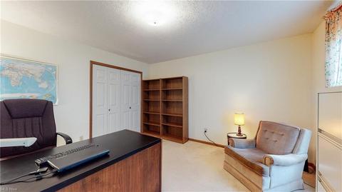 33365 Seneca Dr, Solon, OH 44139 photo 4