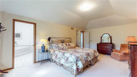 33365 Seneca Dr, Solon, OH 44139 photo 21