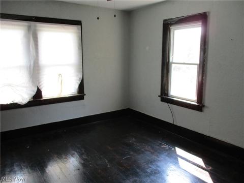 1761 E 32nd St, Lorain, OH 44055 photo 11