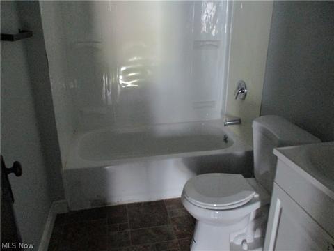 1761 E 32nd St, Lorain, OH 44055 photo 10