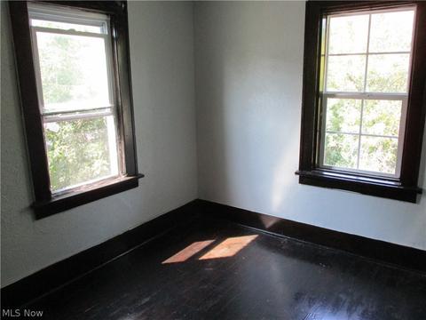 1761 E 32nd St, Lorain, OH 44055 photo 12