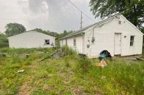4346 Maple Rd, Lorain, OH 44055 photo 1