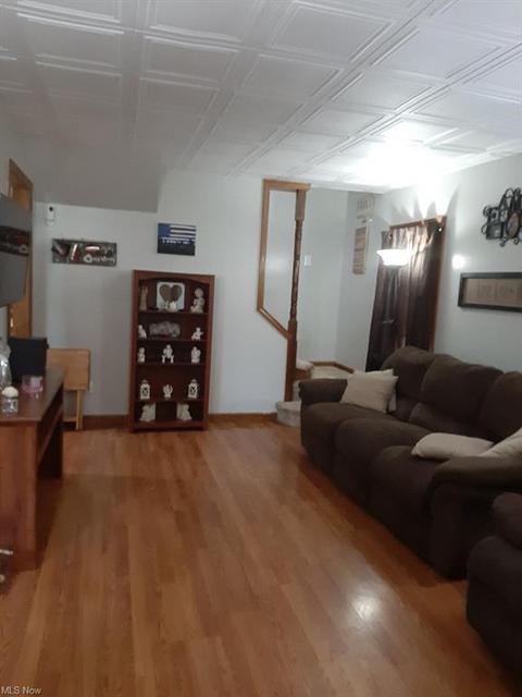 400 Creed St, Struthers, OH 44471 photo 9
