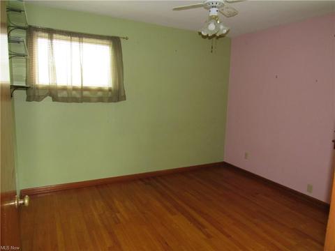 331 Beebe Ave, Elyria, OH 44035 photo 16