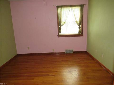 331 Beebe Ave, Elyria, OH 44035 photo 17