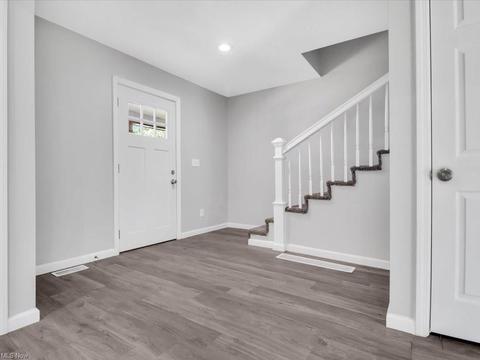 2410 E 32nd St, Lorain, OH 44055 photo 12