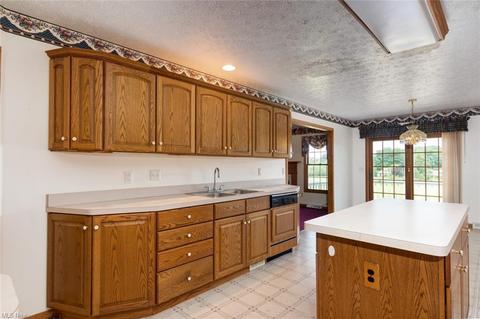 29385 Chardon Rd, Willoughby Hills, OH 44092 photo 11