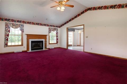 29385 Chardon Rd, Willoughby Hills, OH 44092 photo 2