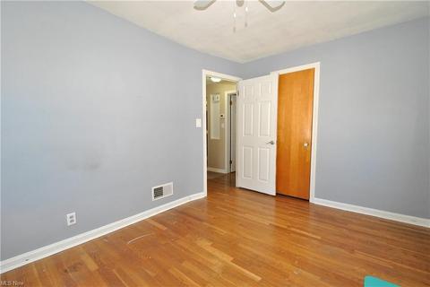 1803 Silver St, Wickliffe, OH 44092 photo 12