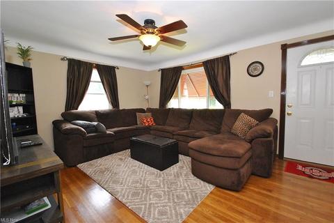 1803 Silver St, Wickliffe, OH 44092 photo 4