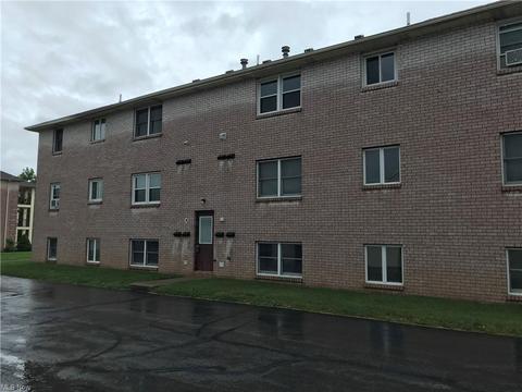 7357 Eisenhower Dr #6, Boardman, OH 44512 photo 5