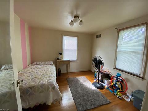 180 Wolcott Dr, Youngstown, OH 44512 photo 14