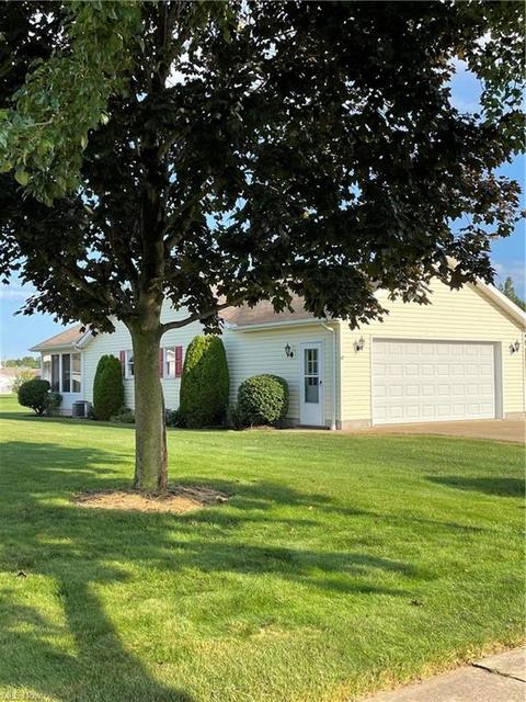 132 Forest View Ct, Creston, OH 44217 photo 2