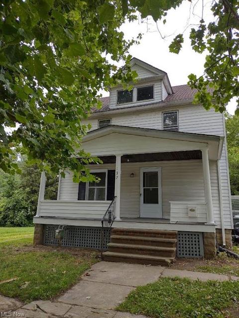 137 Lincoln Ct, Elyria, OH 44035 photo 1