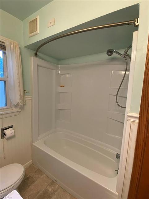 92 E Dresden Ave, Akron, OH 44301 photo 13