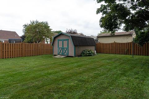 610 Como St, Struthers, OH 44471 photo 32