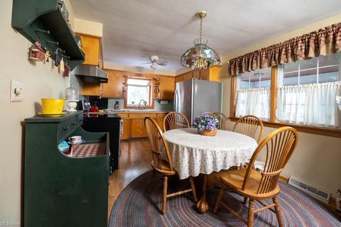 610 Como St, Struthers, OH 44471 photo 13