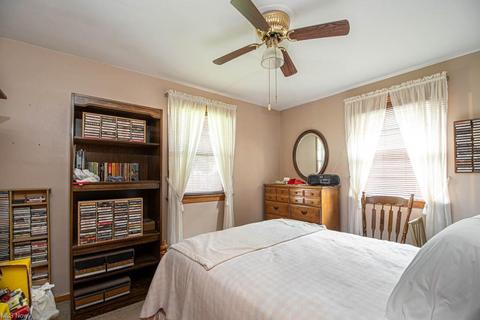 610 Como St, Struthers, OH 44471 photo 14