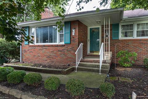 610 Como St, Struthers, OH 44471 photo 1