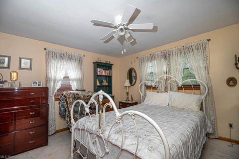 610 Como St, Struthers, OH 44471 photo 16