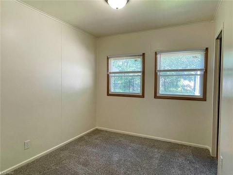 2477 E 41st St, Lorain, OH 44055 photo 14