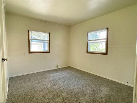 2477 E 41st St, Lorain, OH 44055 photo 12