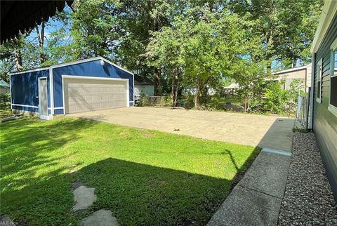 2477 E 41st St, Lorain, OH 44055 photo 16