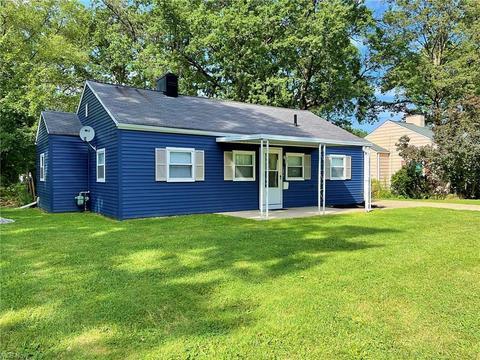 2477 E 41st St, Lorain, OH 44055 photo 4
