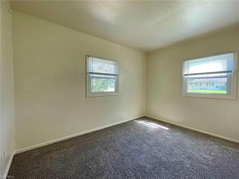 2477 E 41st St, Lorain, OH 44055 photo 13