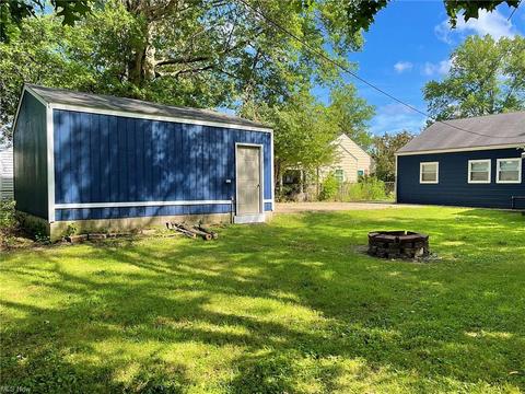 2477 E 41st St, Lorain, OH 44055 photo 18