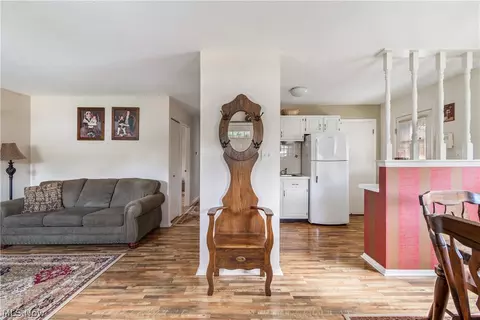 1181 Danforth Rd, Akron, OH 44312 photo 2