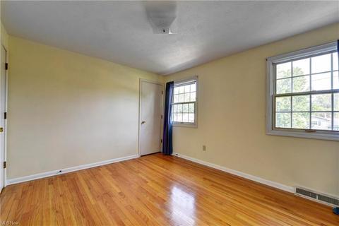 135 Brookvalley Dr, Elyria, OH 44035 photo 28