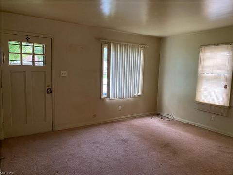 3950 Risher Rd, Youngstown, OH 44511 photo 3
