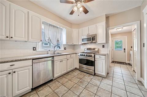 4739 Maple St, Willoughby, OH 44094 photo 11