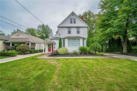 4739 Maple St, Willoughby, OH 44094 photo 1