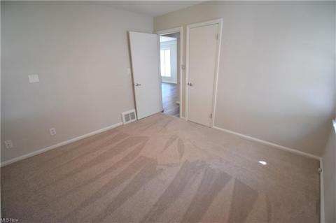 448 E 275 St, Euclid, OH 44132 photo 15