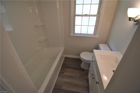 448 E 275 St, Euclid, OH 44132 photo 16