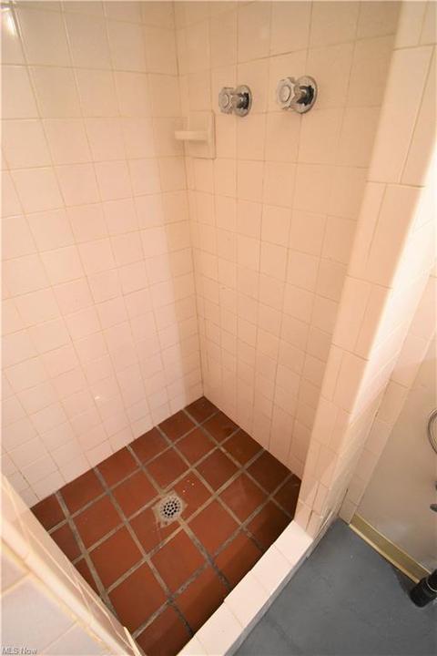 448 E 275 St, Euclid, OH 44132 photo 25