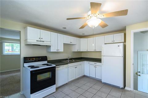 920 Salem, Elyria, OH 44035 photo 13