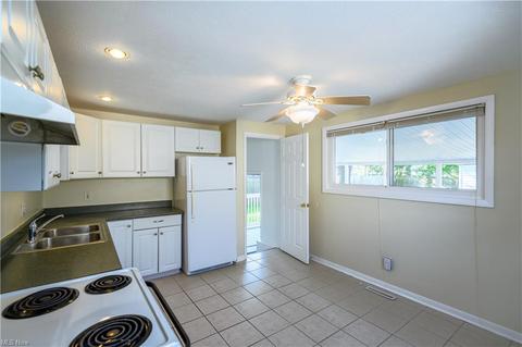 920 Salem, Elyria, OH 44035 photo 16